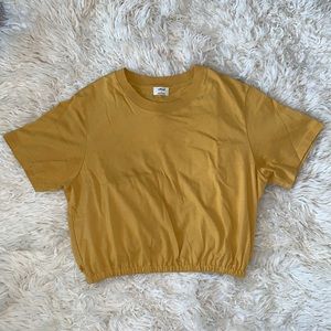 πΈAritzia crop topπΈ